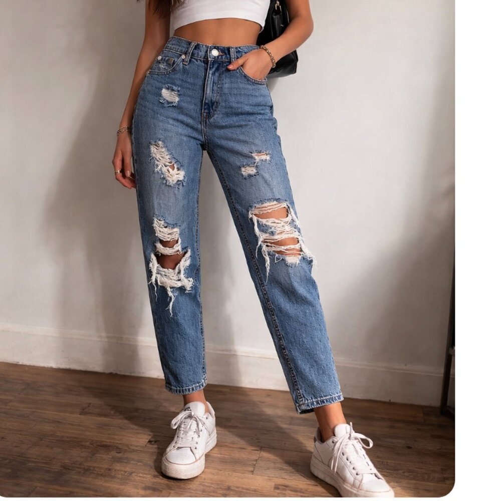 Aeropostale Medium Wash High Rise Mom Jeans Size 00 Distressed